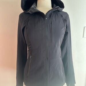 Lululemon Cross Chill Jacket Black RepelShell Women’s Size 6 Full Zip